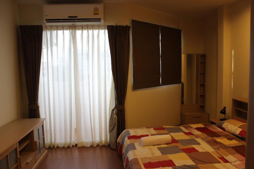 Samal Guesthouse Pattaya Rum bild