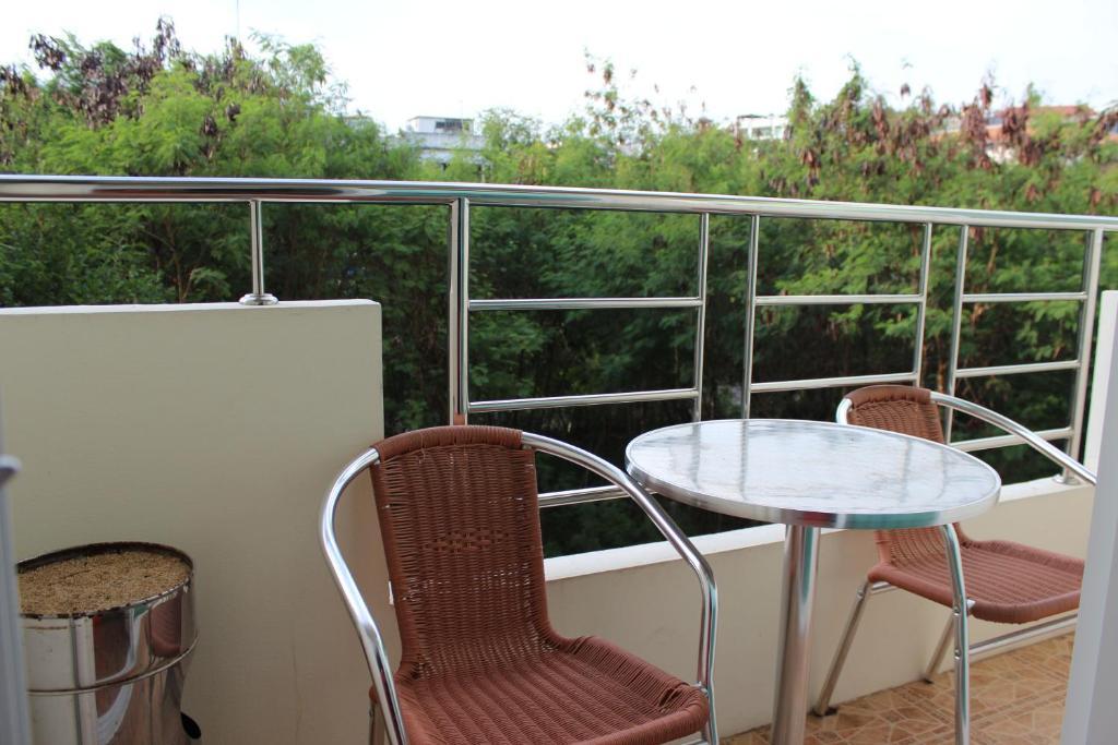 Samal Guesthouse Pattaya Rum bild