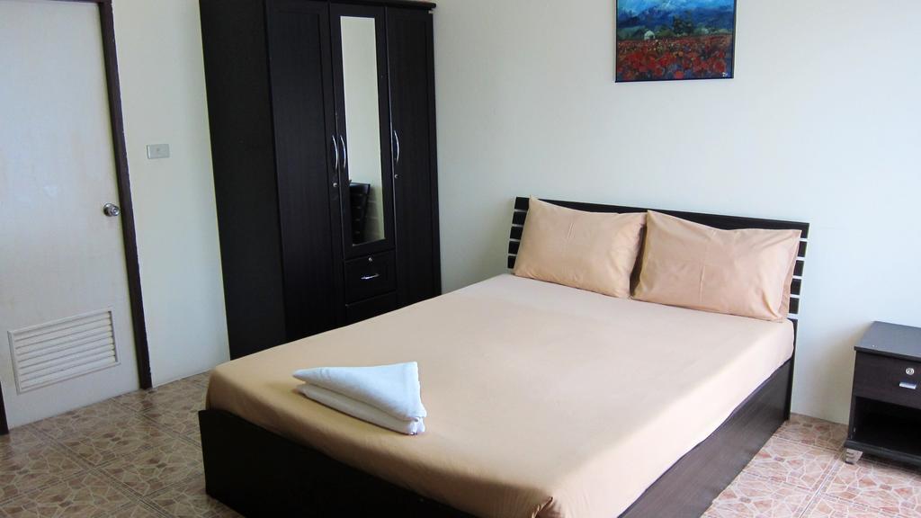 Samal Guesthouse Pattaya Exteriör bild