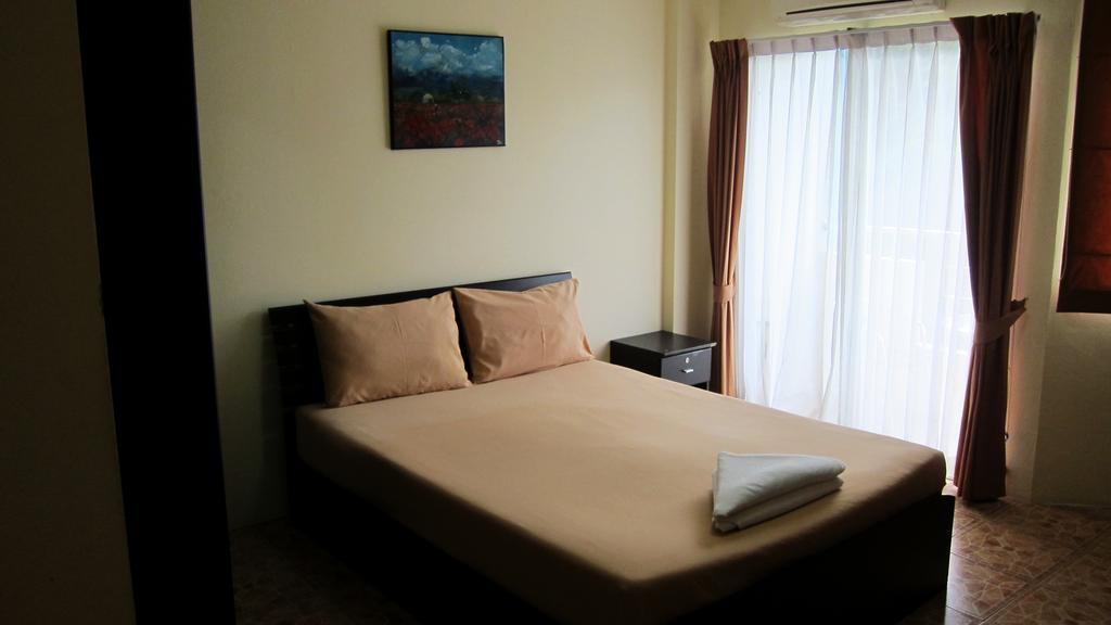 Samal Guesthouse Pattaya Exteriör bild