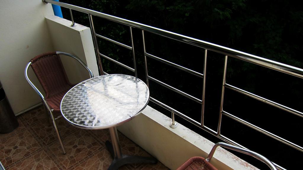 Samal Guesthouse Pattaya Exteriör bild