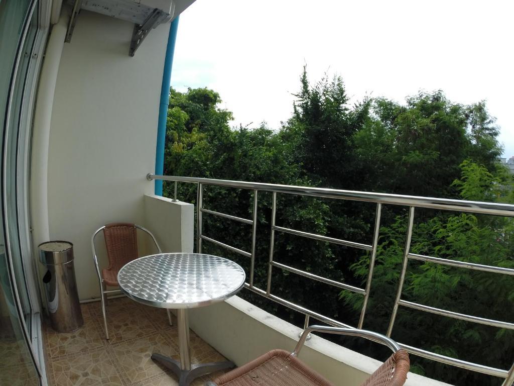 Samal Guesthouse Pattaya Exteriör bild